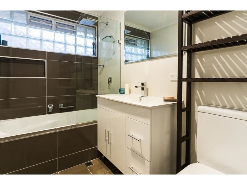 252 Madagascar Drive, Kings Park NSW 2148