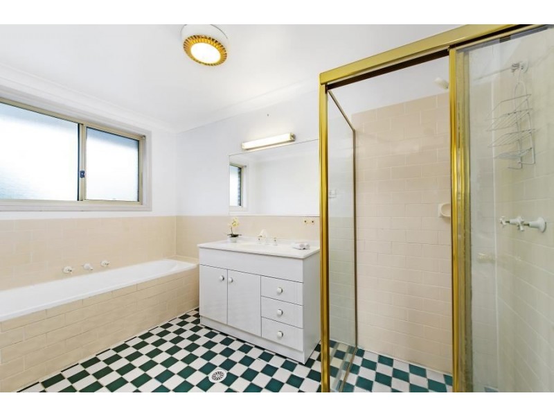 106A Delaney Dr, Baulkham Hills NSW 2153