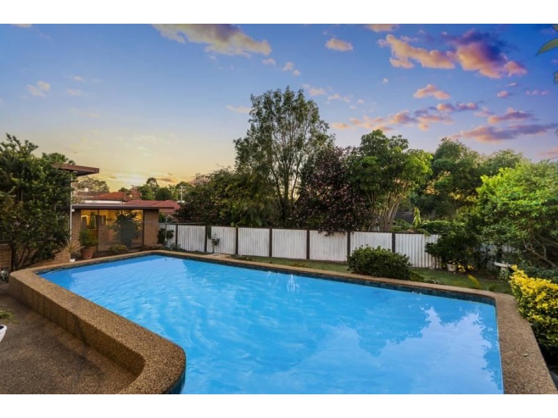 57 Naomi Street South, Winston Hills NSW 2153