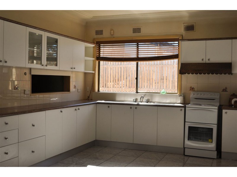 143 Windsor Road, Northmead NSW 2152