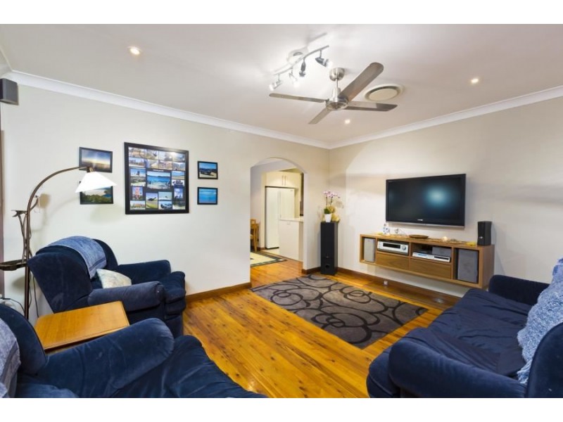 31 Christopher St, Baulkham Hills NSW 2153