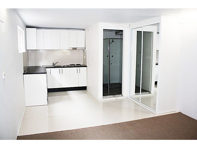 4 Junction Road, Baulkham Hills NSW 2153