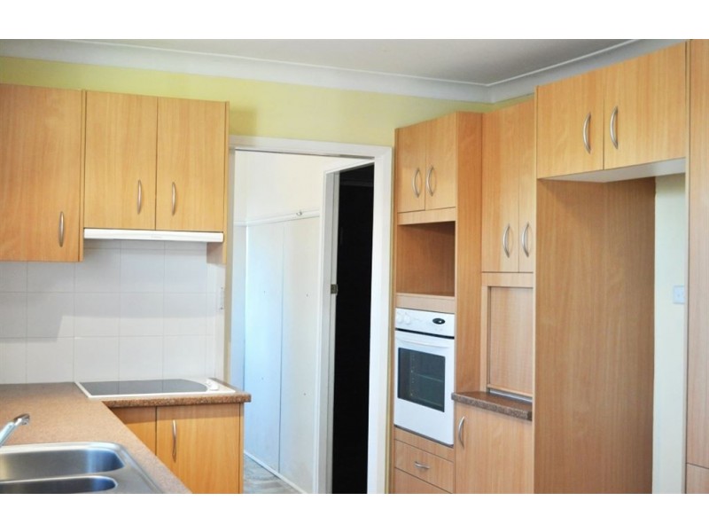 4 Dorset Avenue, Northmead NSW 2152