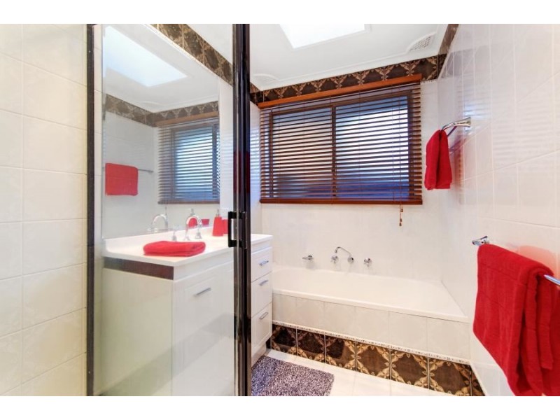 84 Glanmire Road, Baulkham Hills NSW 2153