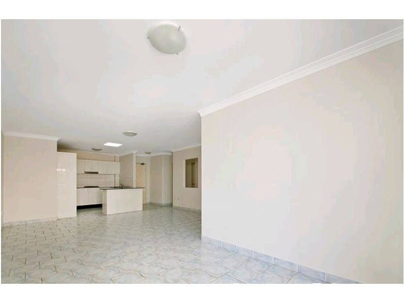 18/48-54 Cecil Ave, Castle Hill NSW 2154
