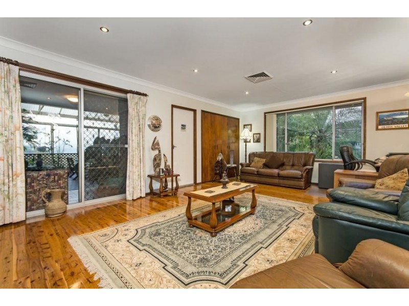 8 Bogan Place, Seven Hills NSW 2147