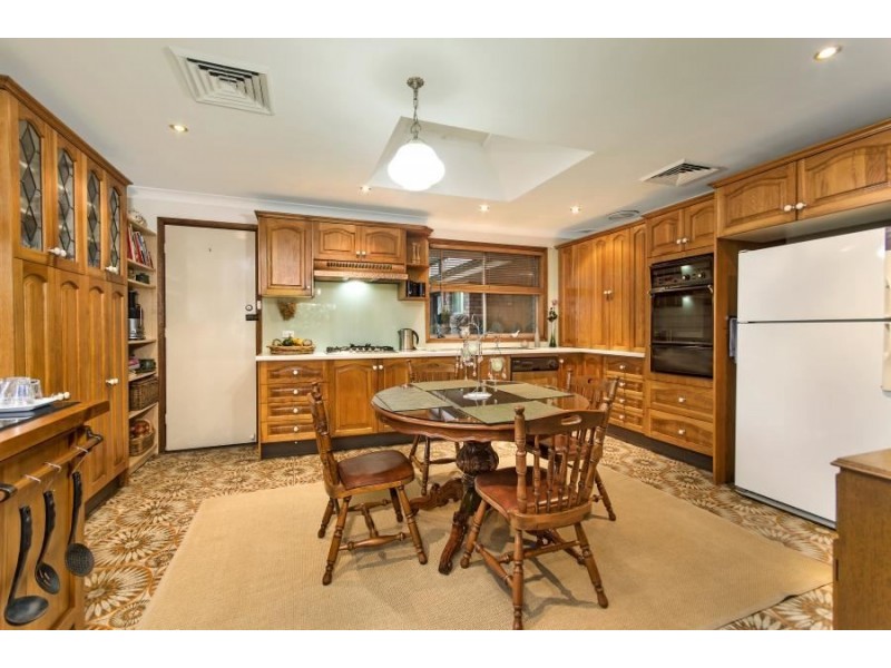 8 Bogan Place, Seven Hills NSW 2147