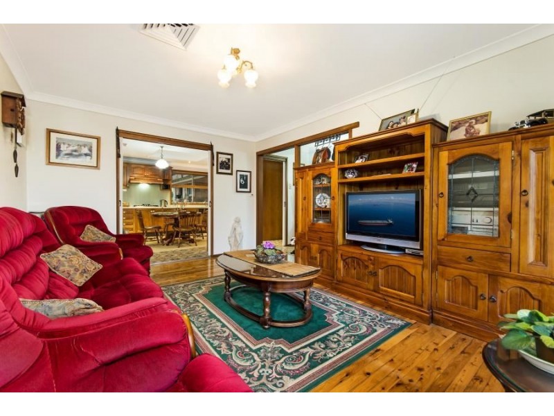 8 Bogan Place, Seven Hills NSW 2147