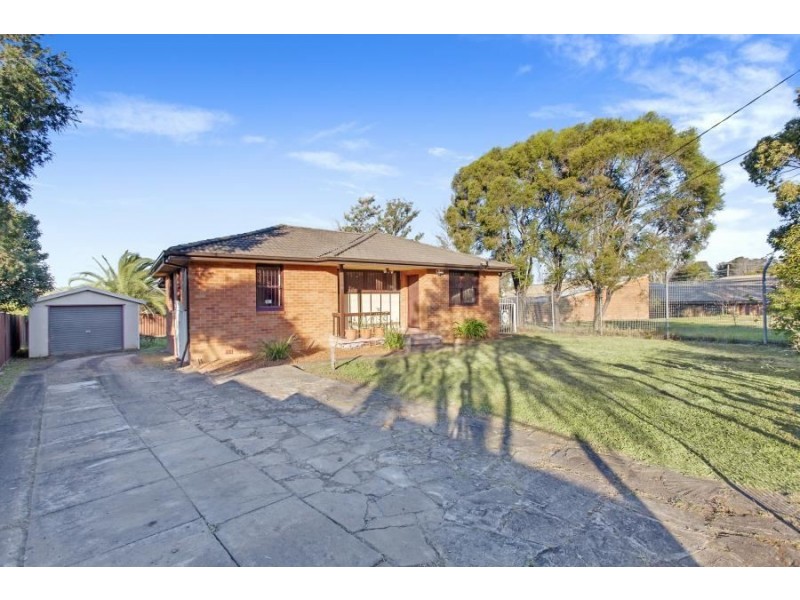 15 Hagen Pl, Whalan NSW 2770