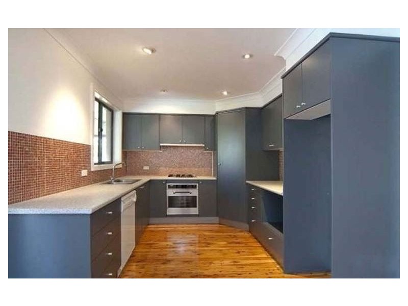 8 Oba Place, Toongabbie NSW 2146