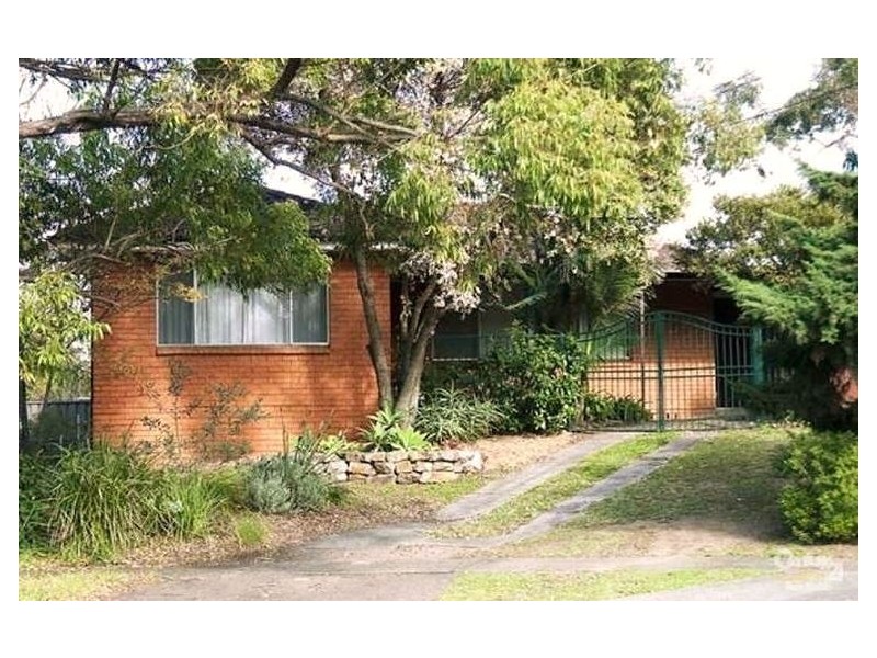 8 Oba Place, Toongabbie NSW 2146