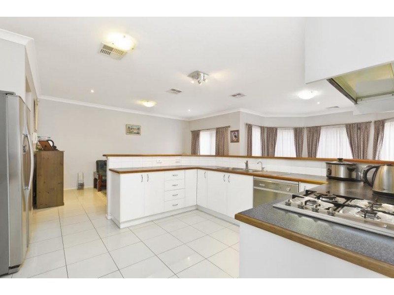 1 Flagstone Grove, Bella Vista NSW 2153