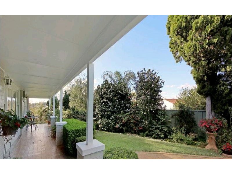 6 Lynstock Ave, Castle Hill NSW 2154