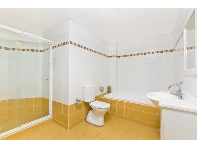 6/1-3 Sherwin Avenue, Castle Hill NSW 2154