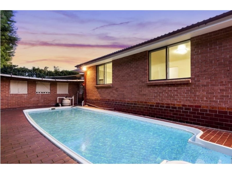 5 Dale Place, North Rocks NSW 2151