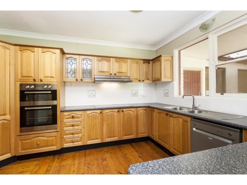 61 Brucedale Drive, Baulkham Hills NSW 2153