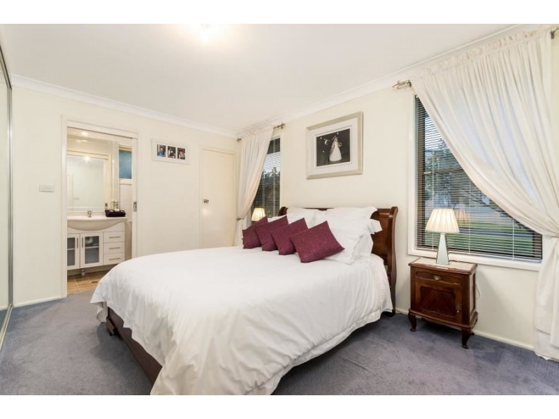 2 Corunna Avenue, North Rocks NSW 2151