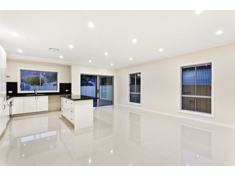 33 Beamish Road, Northmead NSW 2152