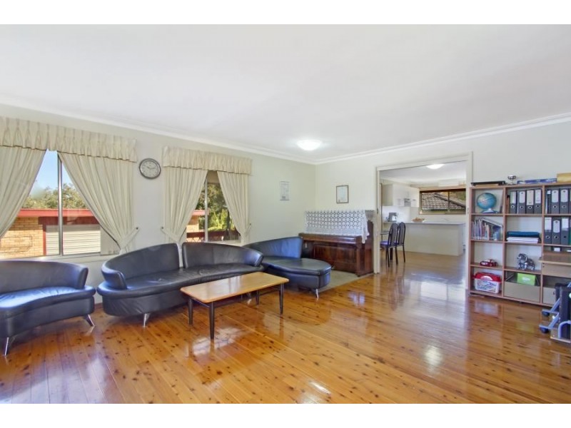 102 Tamboura Avenue, Baulkham Hills NSW 2153