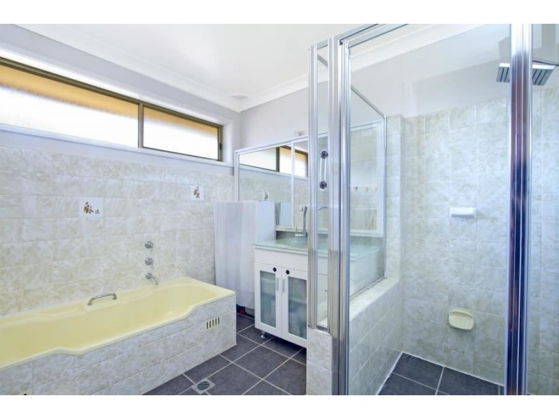 102 Tamboura Avenue, Baulkham Hills NSW 2153