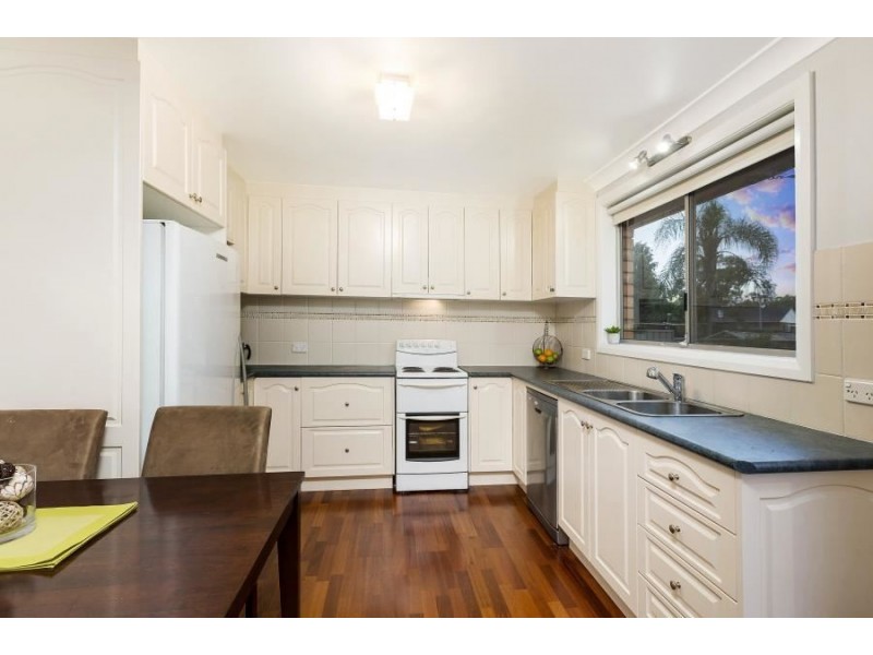 3 Louise Street, Dean Park NSW 2761