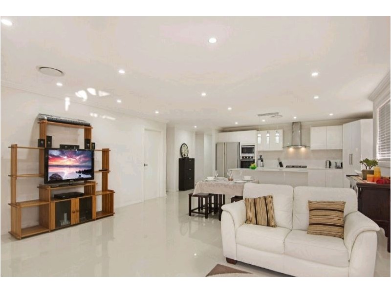 8 Admiral Street, The Ponds NSW 2769