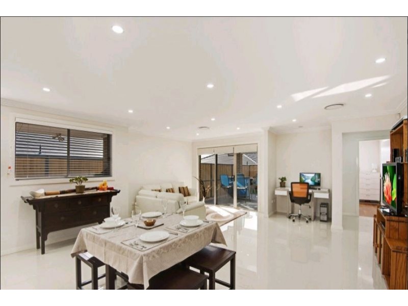 8 Admiral Street, The Ponds NSW 2769