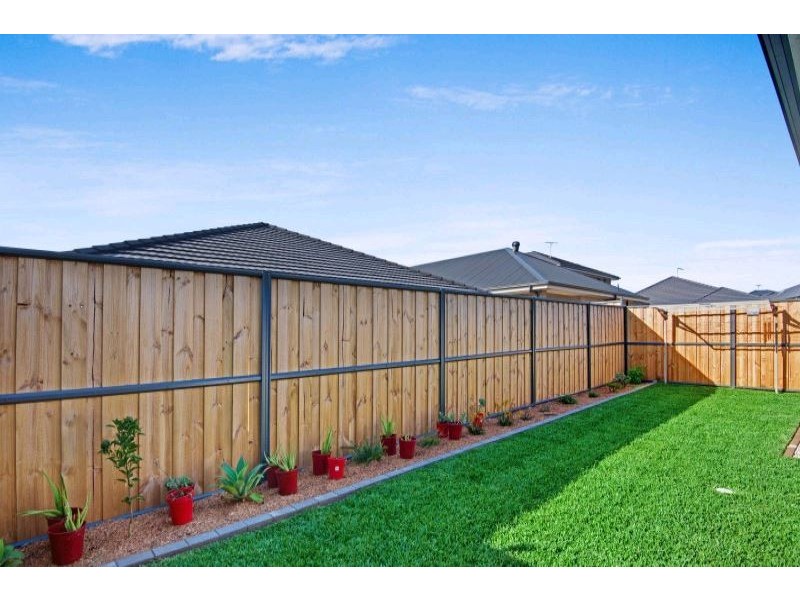 8 Admiral Street, The Ponds NSW 2769