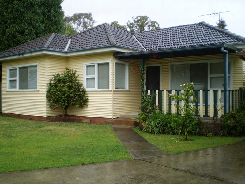 32 Meryll Ave, Baulkham Hills NSW 2153