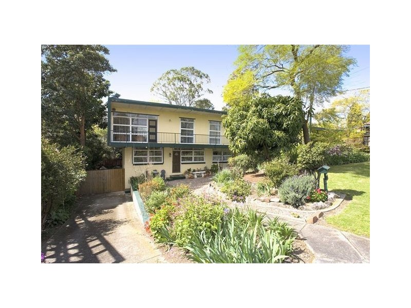 10 Dobson Cres, Baulkham Hills NSW 2153