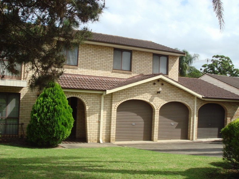 33 Middleton Avenue, Castle Hill NSW 2154