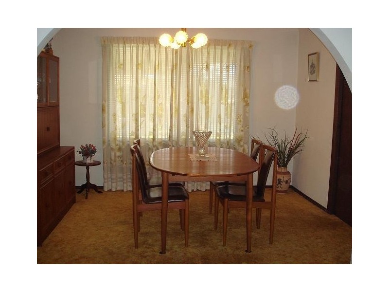 33 Middleton Avenue, Castle Hill NSW 2154