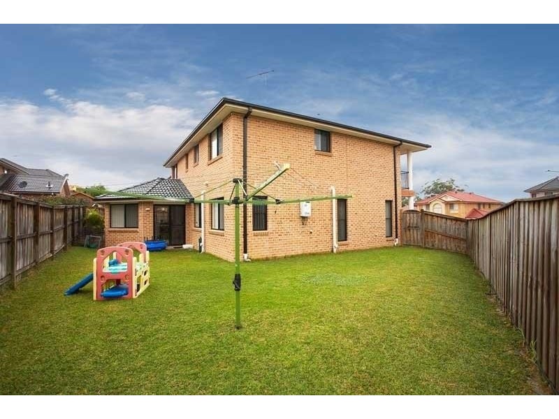 15 Avignon Pl, Kellyville NSW 2155