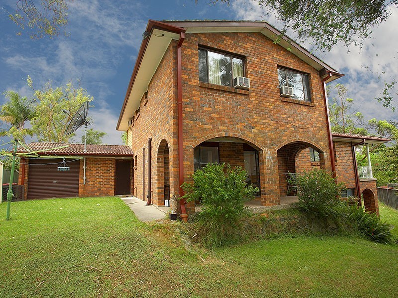 32 Lockhart Avenue, Castle Hill NSW 2154