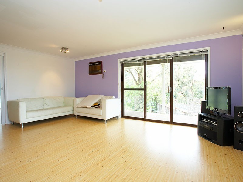 32 Lockhart Avenue, Castle Hill NSW 2154