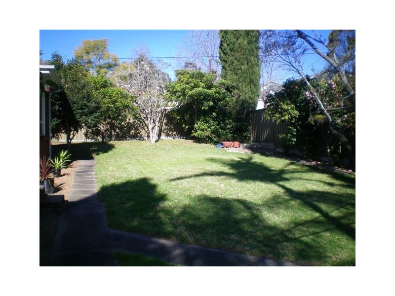 7 Dobson Cres, Baulkham Hills NSW 2153