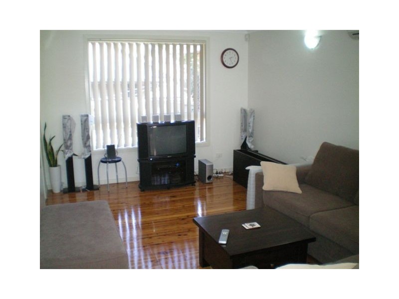 7 Dobson Cres, Baulkham Hills NSW 2153