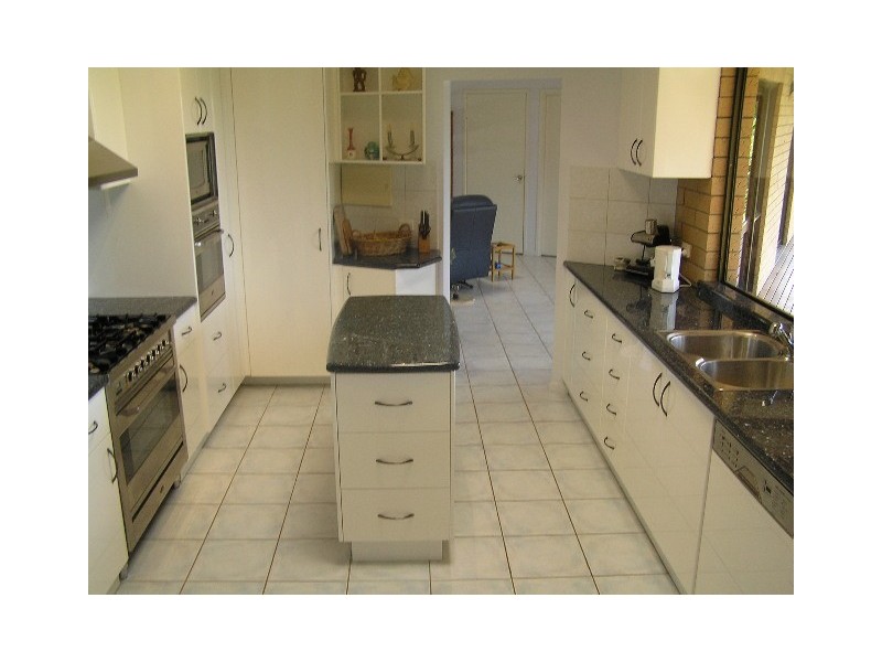 71 Hibiscus Rd, Cannon Valley QLD 4800