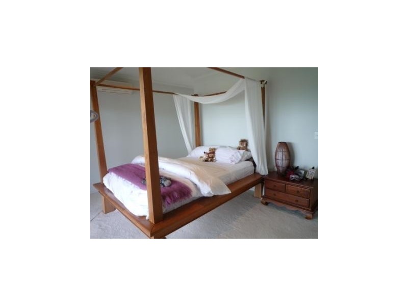 25 Country Road, Cannonvale QLD 4802