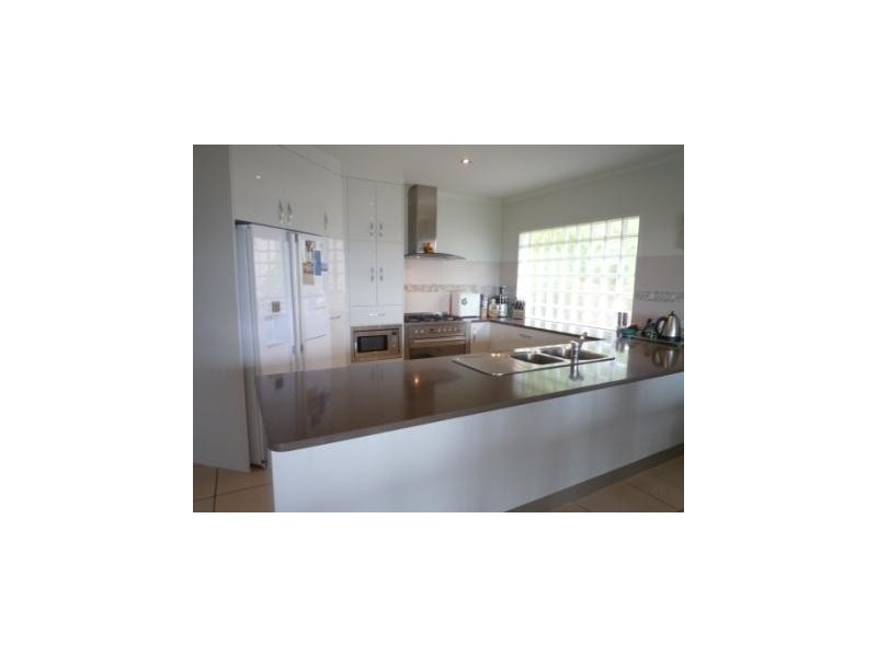 25 Country Road, Cannonvale QLD 4802