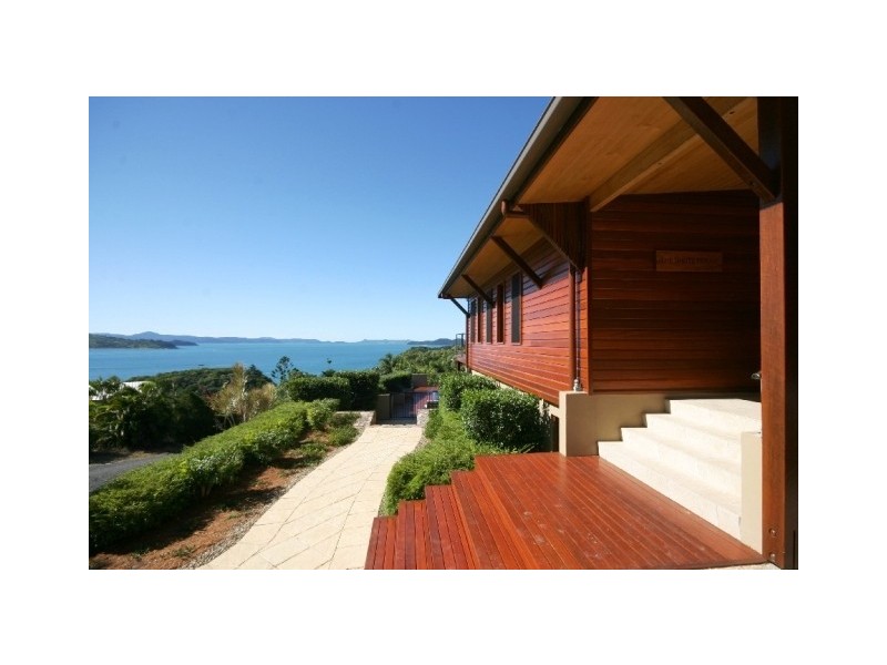 1-3 Neerim Cres, Shute Harbour QLD 4802