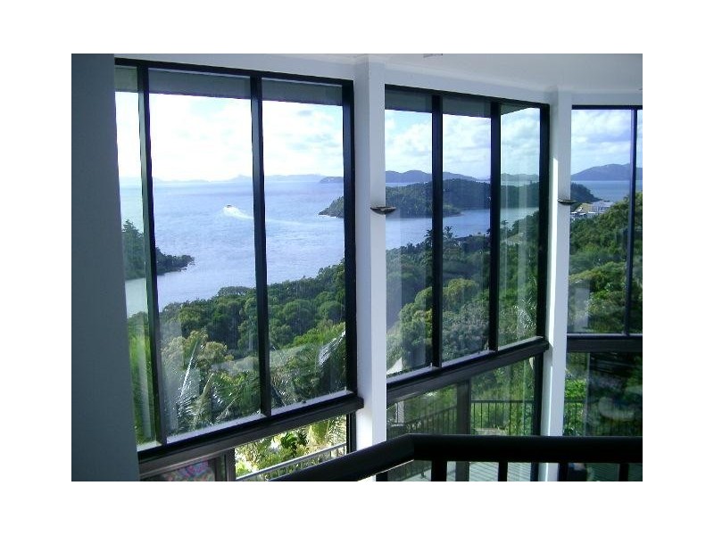 6 Neerim Crescent, Shute Harbour QLD 4802