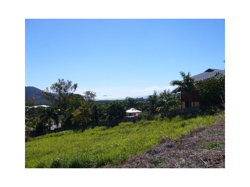 19 South Molle Boulevard, Cannonvale QLD 4802