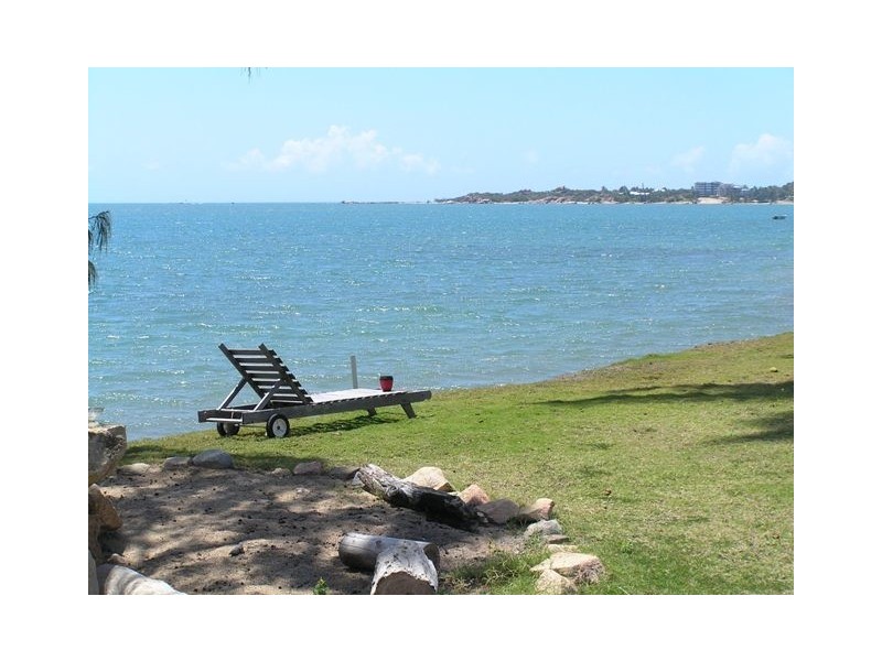 8 Howard Street, Bowen QLD 4805