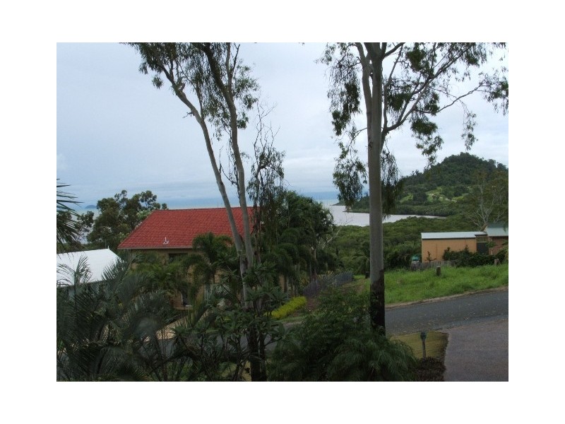 3 Alice Court, Cannonvale QLD 4802