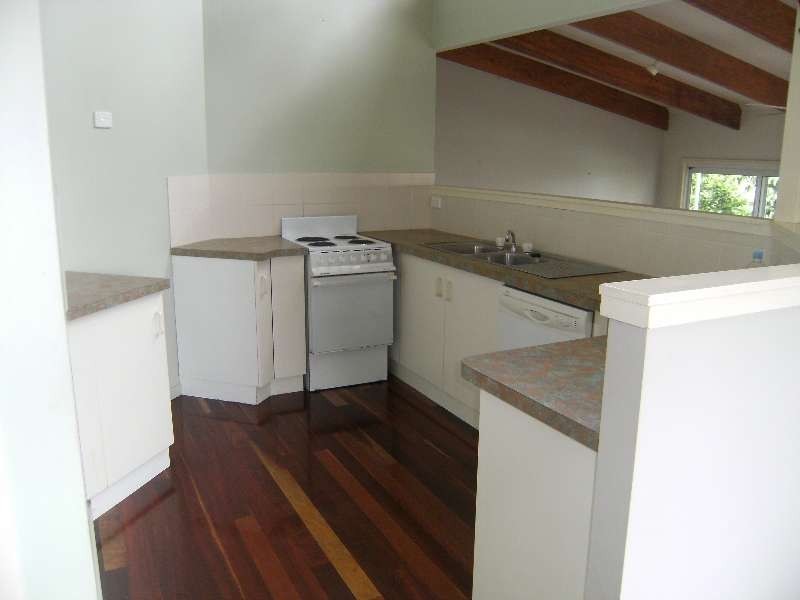 3 Alice Court, Cannonvale QLD 4802