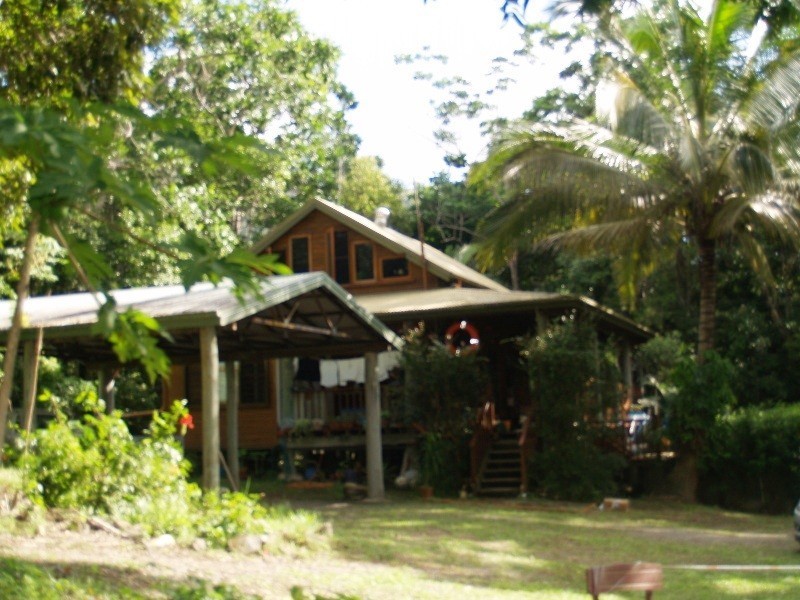 72 Hibiscus Rd, Cannon Valley QLD 4800