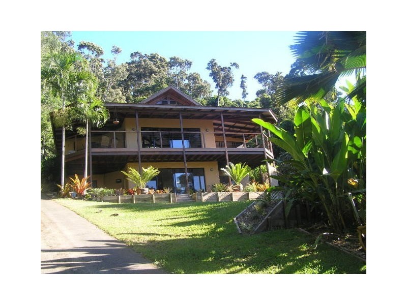 11 Wallaby Way, Cannonvale QLD 4802