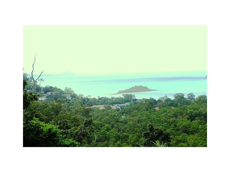 11 Wallaby Way, Cannonvale QLD 4802