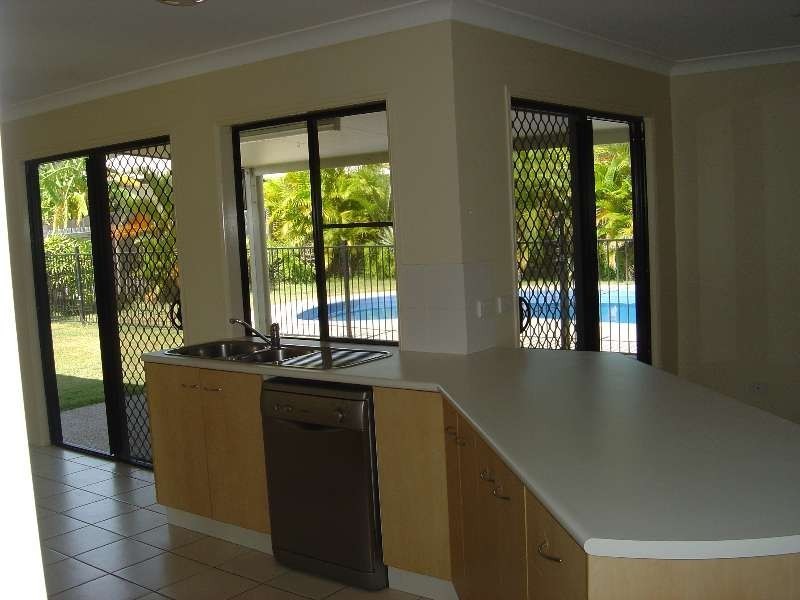 28 Banksia Crt, Airlie Beach QLD 4802